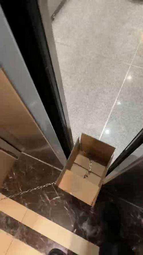 澳门一肖一码一待一中和孕妇将电梯加装锁链与孕妇将电梯加装锁链视频