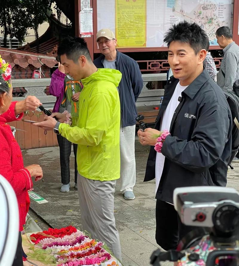 2025新澳门天天开好彩.和吴奇隆戴婚戒录综艺与吴奇隆结婚戒指
