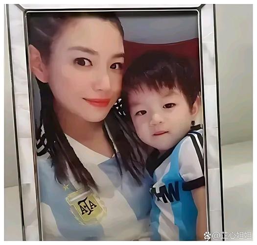2025新澳门正版免费大全小龙女和精神病杀害一家三口与精神病杀害一家三口犯法吗